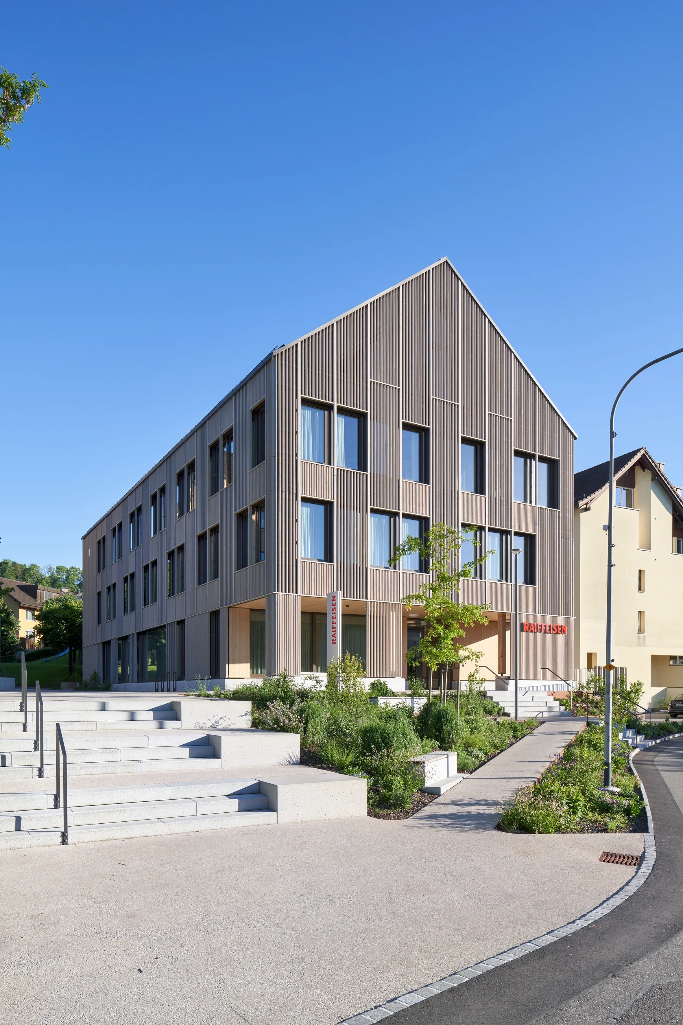 Ersatzneubau Hauptsitz Raiffeisenbank Wasserschloss